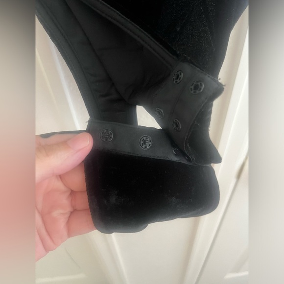 Unique Vintage Black Velvet Surplice Long Sleeve Bodysuit, Size 1x, NWT! - Picture 11 of 14